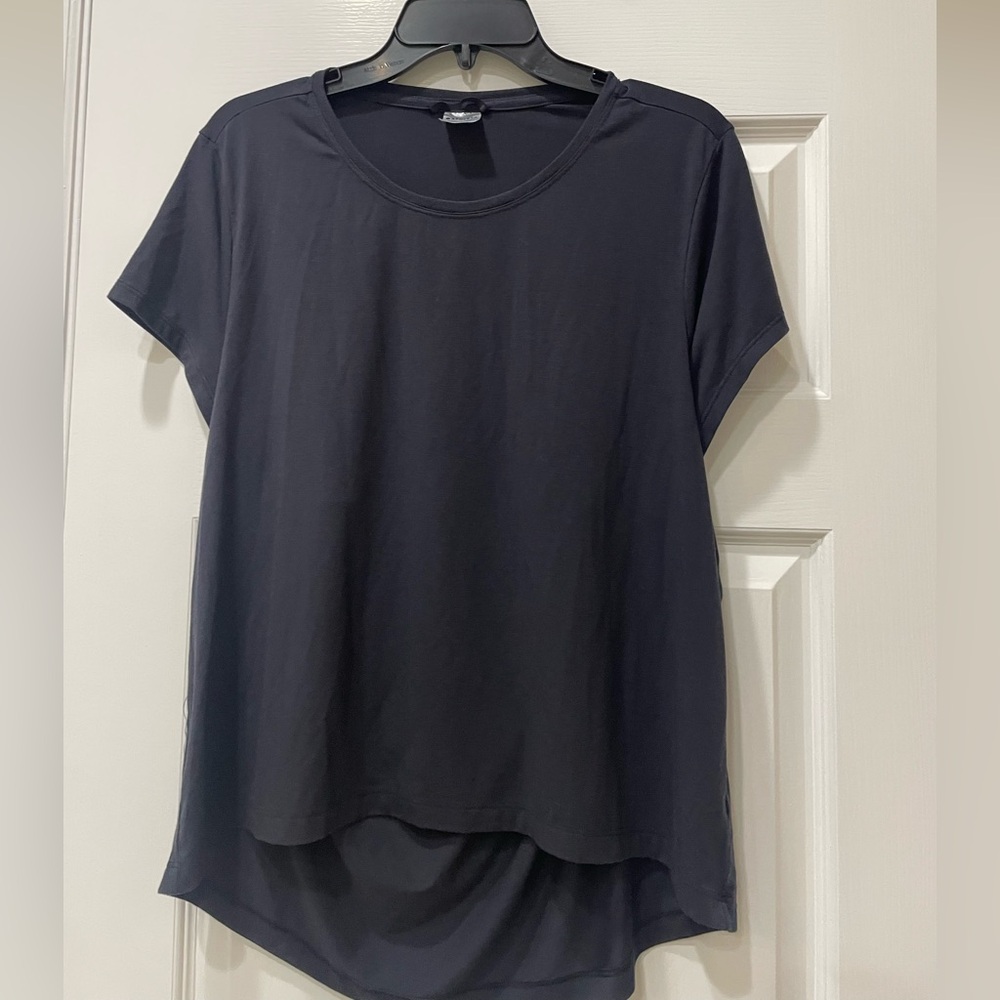 ATHLETA Women’s Black Air Out Cinch Tee. XL